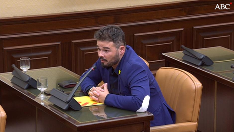 Una diputada del PP estalla contra Rufián: «¡No me guiñes el ojo, imbécil!»