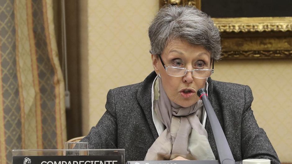 Rosa María Mateo al portavoz del PP: «Es usted muy mezquino y muy miserable»