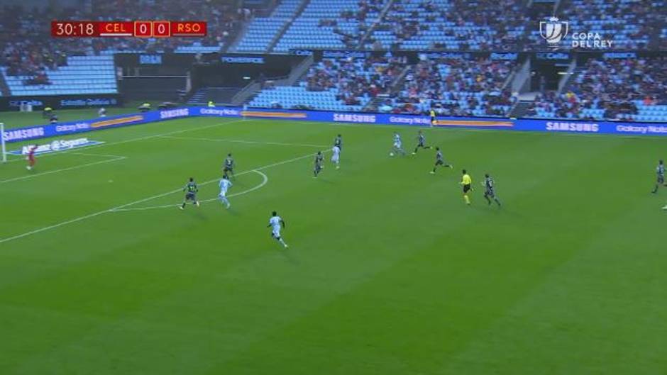 Disparo al palo de Hjulsager en el Celta de Vigo 1-1 Real Sociedad