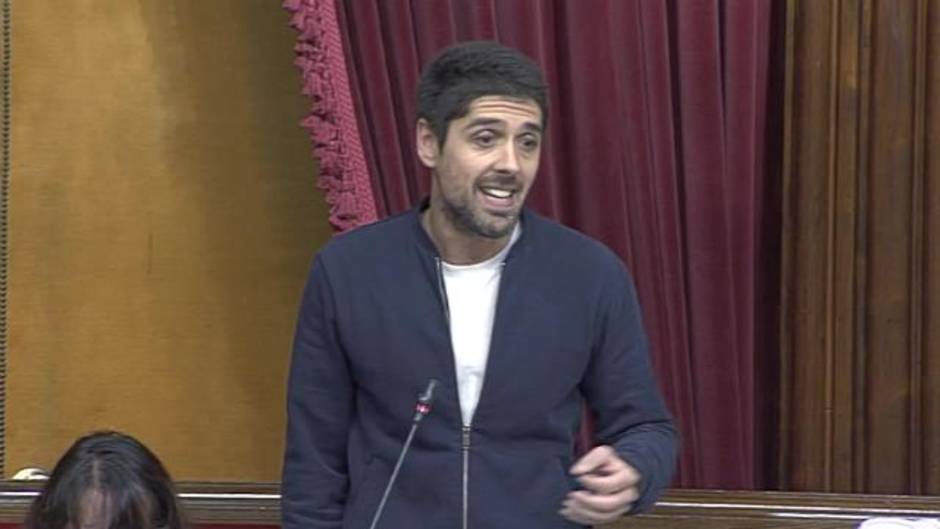 Comuns reprochan que aún no le hayan llamado para abordar los Presupuestos