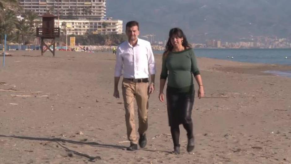 Rodríguez y Marín pasean por Torremolinos en la jornada de reflexión