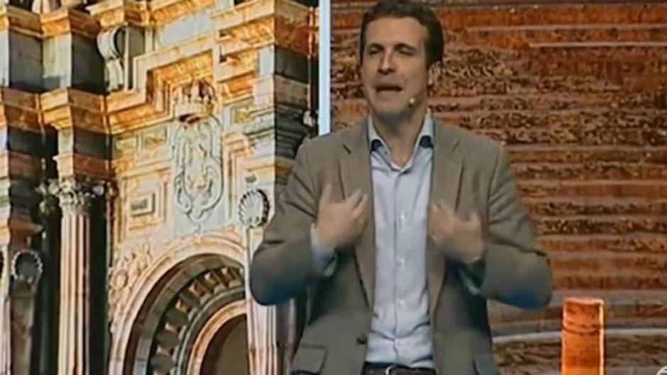 Casado ruega a Sánchez que aplique un nuevo 155