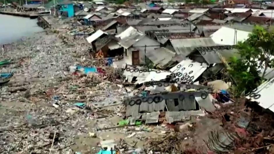 Las imágenes aéreas que muestran la horrible devastación de Indonesia tras el tsunami