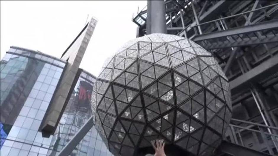 La bola de cristal de Nueva York ya está preparada para recibir el nuevo año