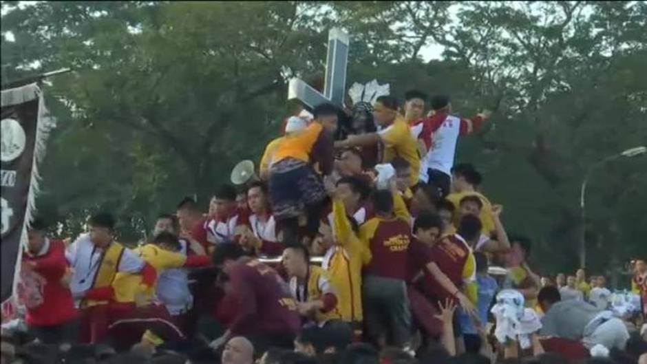 Al menos 80 heridos leves en la procesión del Nazareno Negro en Manila