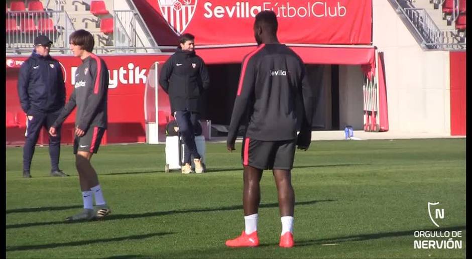 Gnagnon, Kjaer y Aleix trabajan con normalidad en la sesión del Sevilla FC