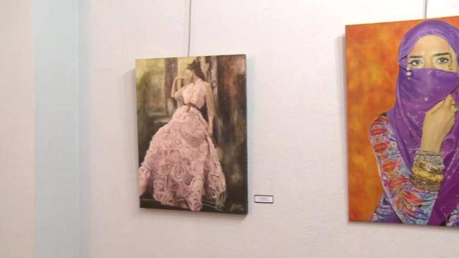 La mujer protagoniza la exposición 'Miradas del mundo'