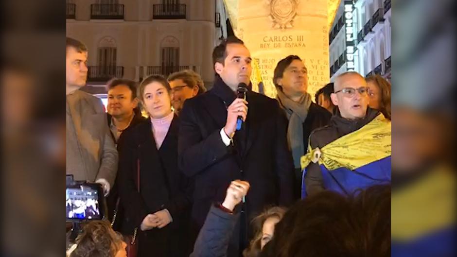 Aguado pide a Sánchez que respalde a Guaidó y «echa de menos» a Podemos en la celebración de los venezolanos