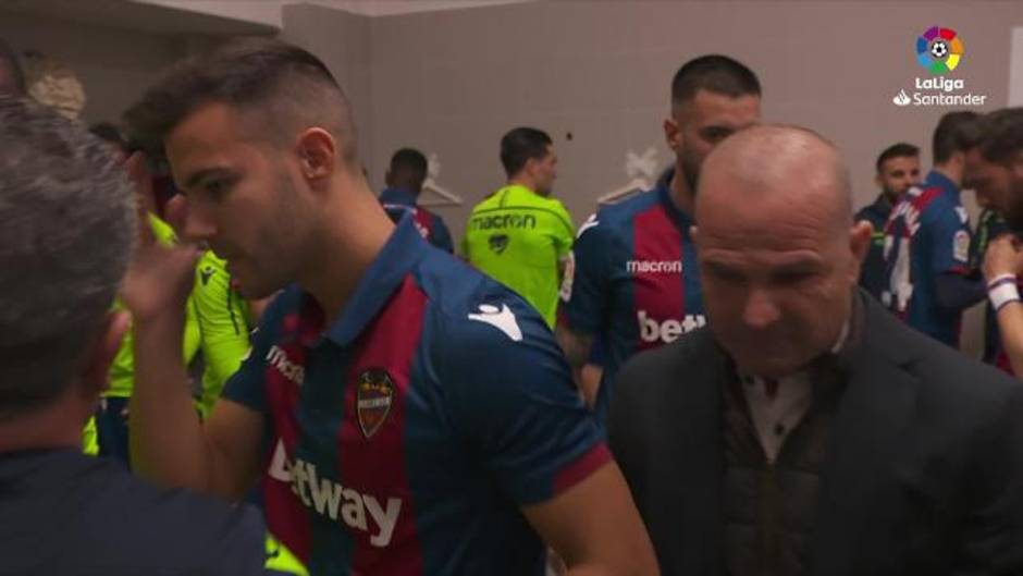 La arenga en el vestuario del Levante antes del Sevilla 5-0 Levante