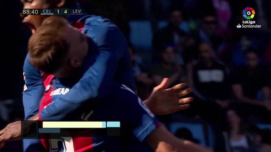 Gol de Borja Mayoral (1-4) en el Celta 1-4 Levante