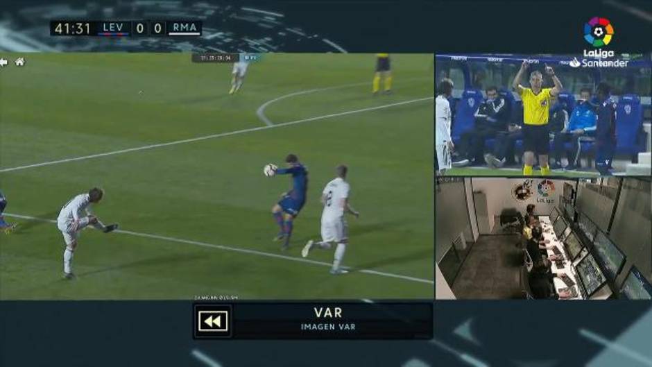 Gol de Benzema (0-1) en el Levante 1-2 Real Madrid