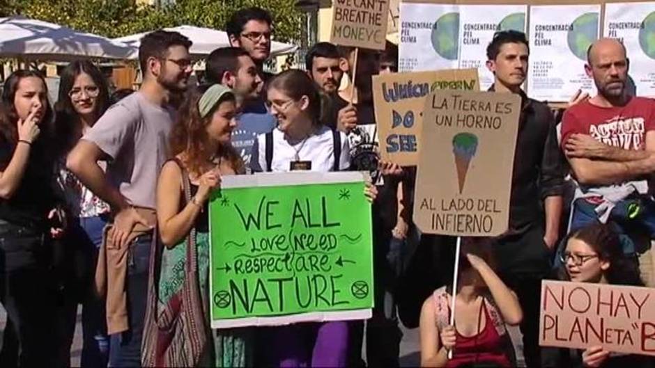 Los jóvenes españoles se suman a la movilización europea por el clima y contra el calentamiento global