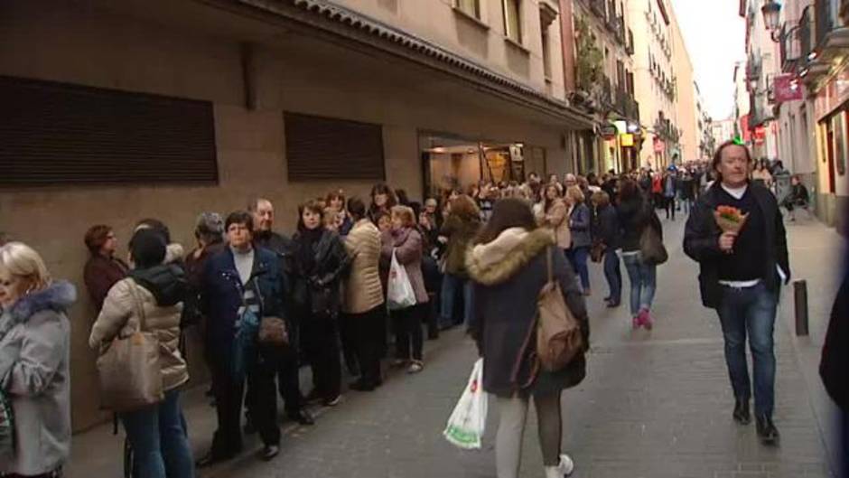 Colas interminables para besar los pies del Cristo de Medinacelli