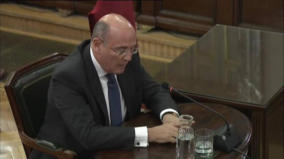 Pérez de los Cobos: "El dispositivo de los Mossos el 1-0 estaba encaminado a facilitar el desarrollo de la consulta"