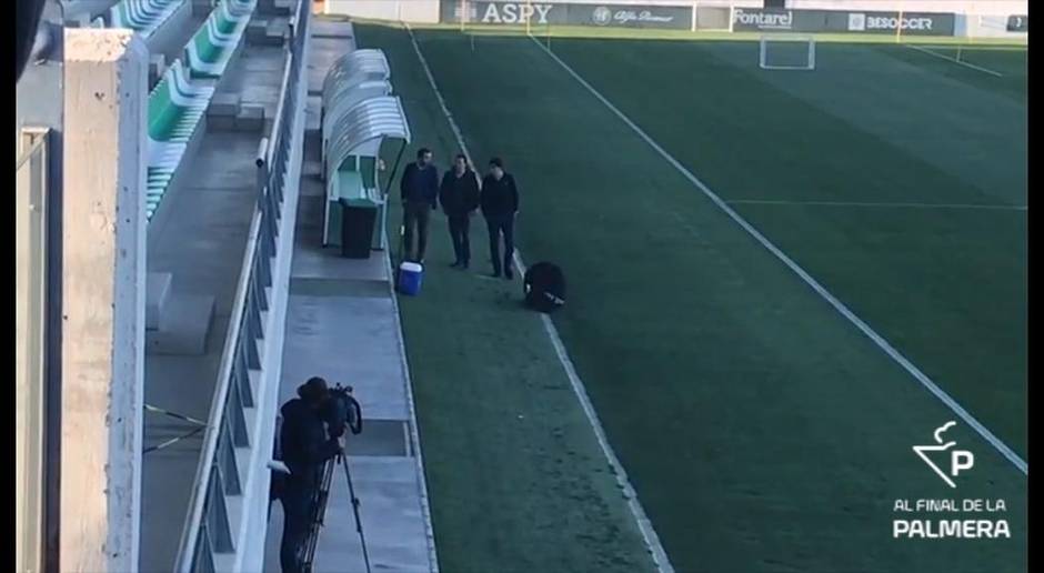 Haro y Catalán acuden al entrenamiento del Betis