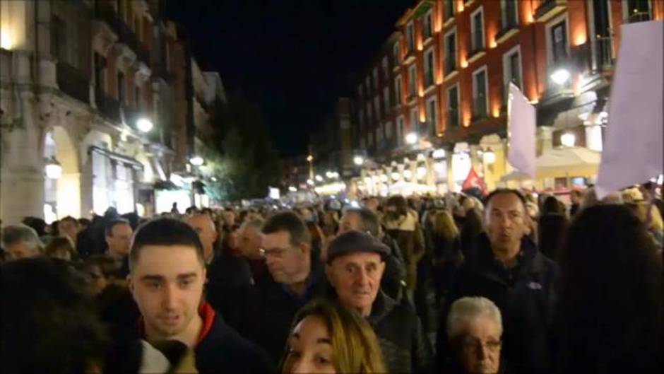 Miles de personas apoyan la causa feminista en Valladolid