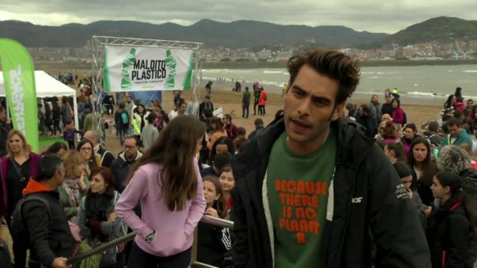 Jon Kortajarena y Greenpeace se unen contra el plástico