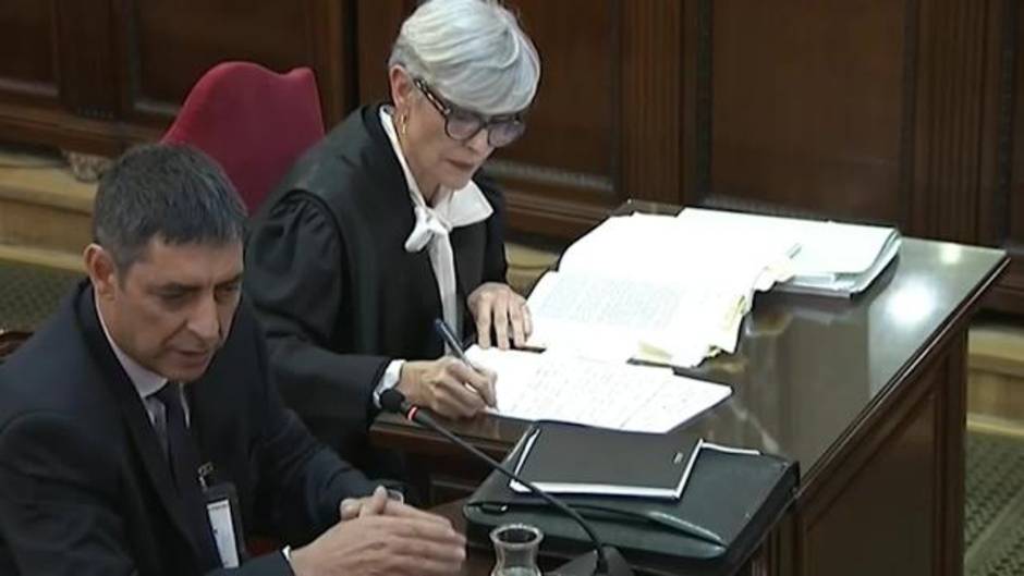 Trapero achaca actuación de Mossos el 1-O a que la juez pidió "paciencia y contención"