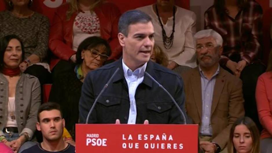 Sánchez acusa a la derecha de "jugar a la abstención"