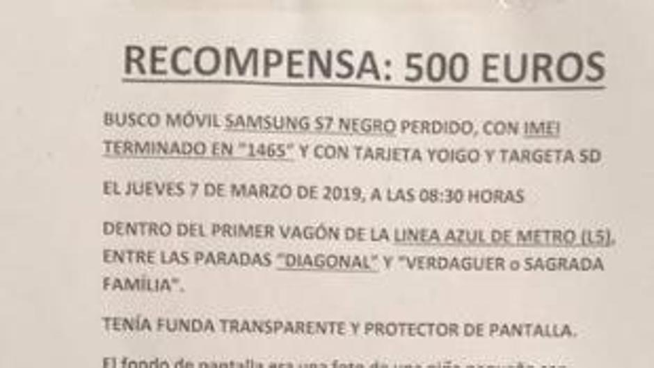 Un hombre pierde el móvil en el metro de Barcelona y ofrece 500 euros para recuperarlo