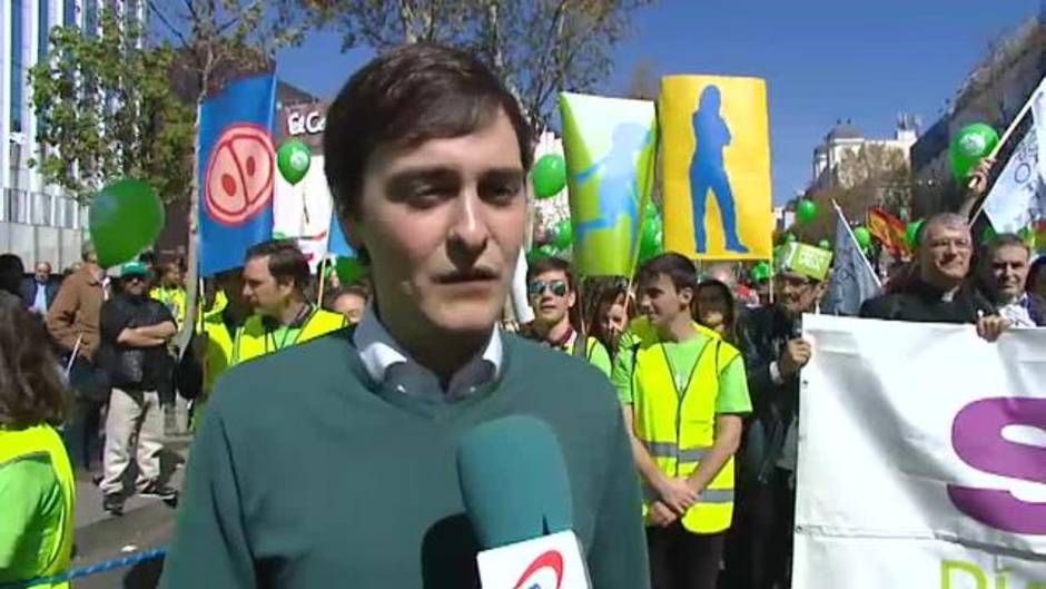 Miles de personas se manifiestan contra el aborto en Madrid