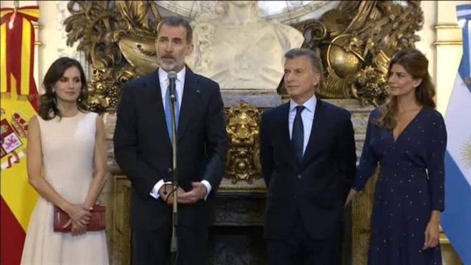 Los Reyes Felipe y Letizia visitan Argentina