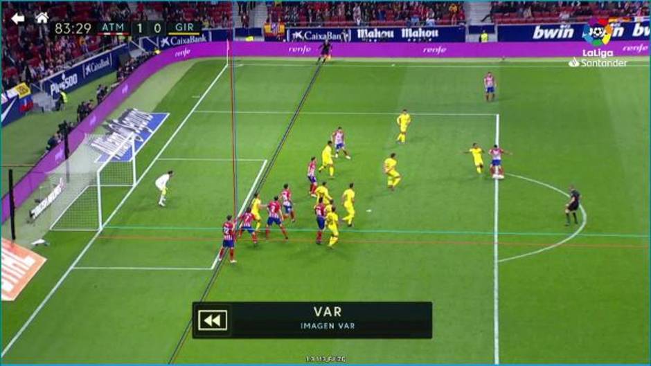 La polémica del gol de Godín que resolvió el VAR