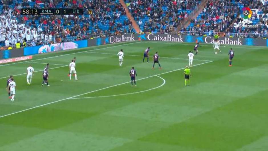 Gol de Benzema (1-1) en el Real Madrid 2-1 Eibar