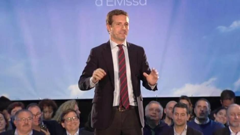 Casado sobre las encuestas del CIS: "Son para partirse"