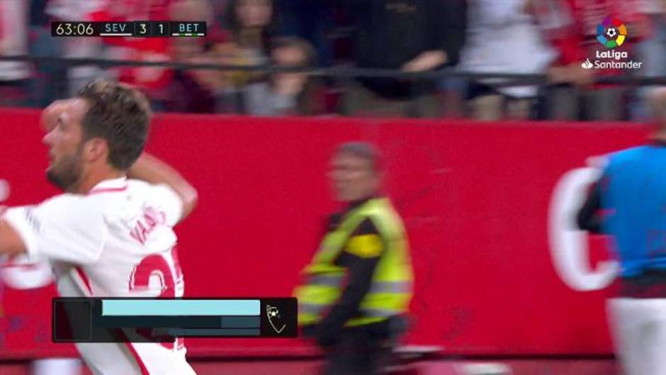 Gol de Franco Vázquez (3-1) en el Sevilla 3-2 Betis