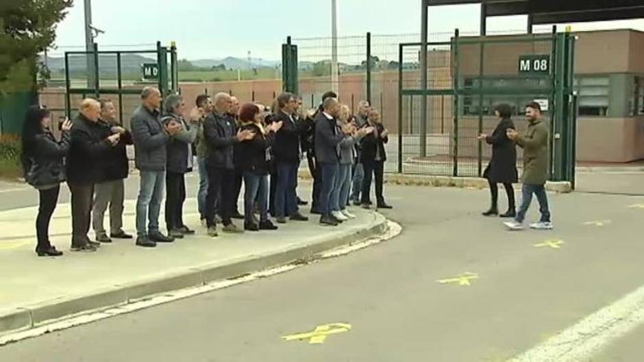 Rufián lleva la campaña de ERC a la prisión de Lledoners