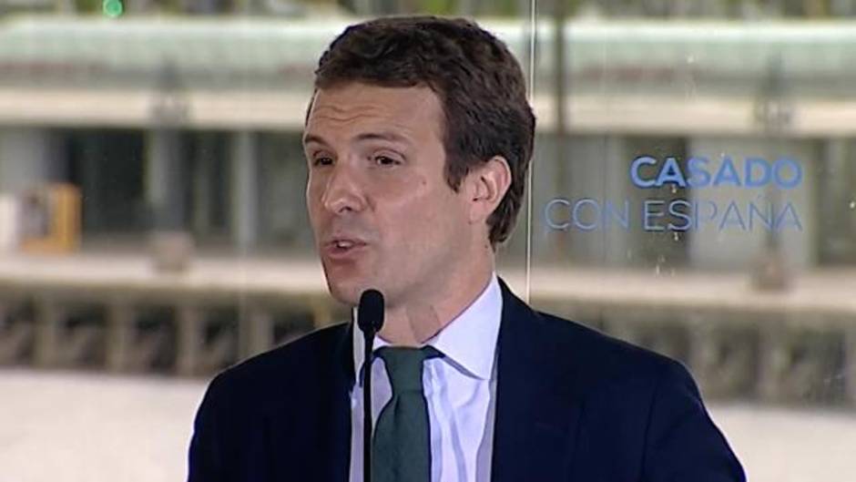 Casado acusa a Sánchez de "mentir" sobre violencia de género