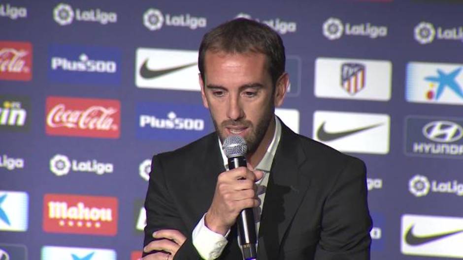 Un emocionado Godín se despide del Atlético de Madrid