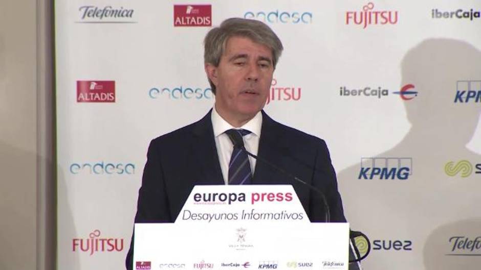 Cs anuncia que votará en el Parlament 'no' a que Iceta sea senador