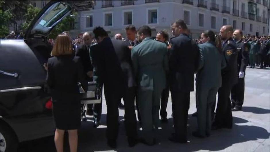 Emotiva despedida a Rubalcaba en el Congreso