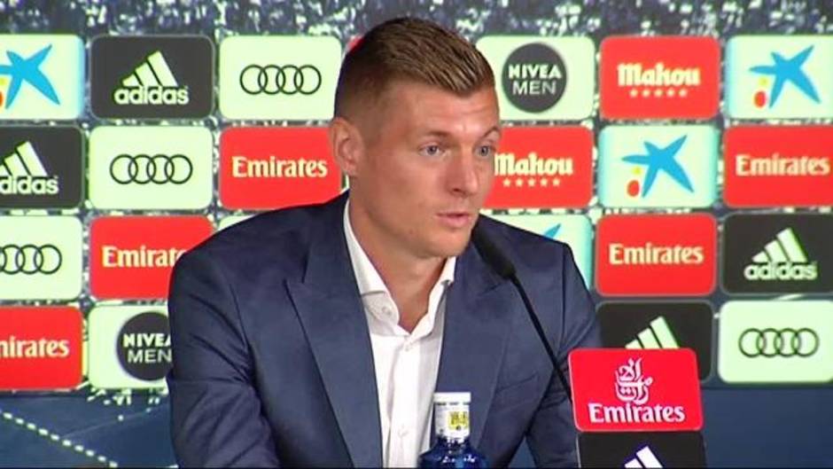 Kroos: "Si el míster no me quisiera no estaríamos aquí hoy"