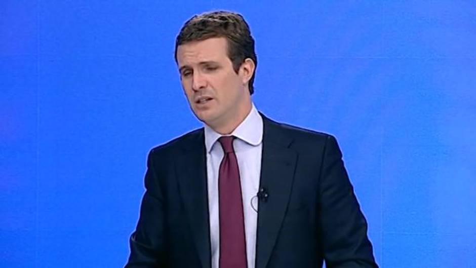 Casado dice que empieza la refundación del centro derecha