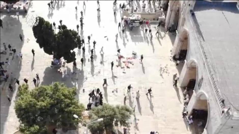 Disturbios en Al Aqsa en el día en que Israel celebra la toma de Jerusalén
