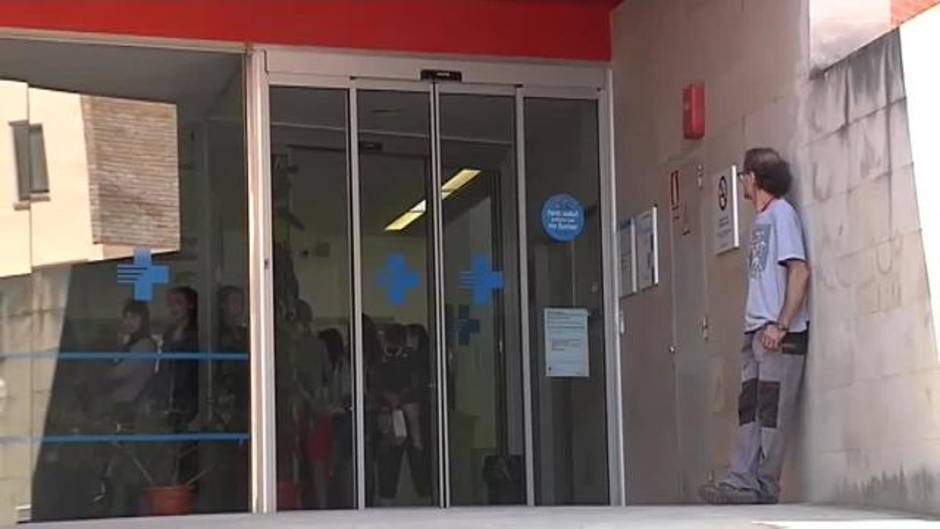 Una madre maniobra su todoterreno averiado y atropella accidentalmente a su hijo en Tarragona