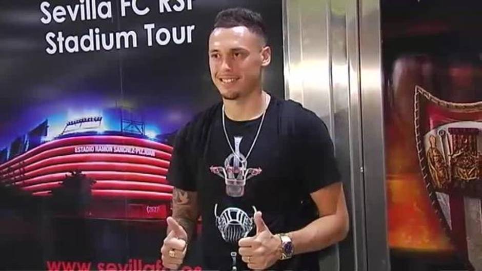 Lucas Ocampos ya está en Sevilla