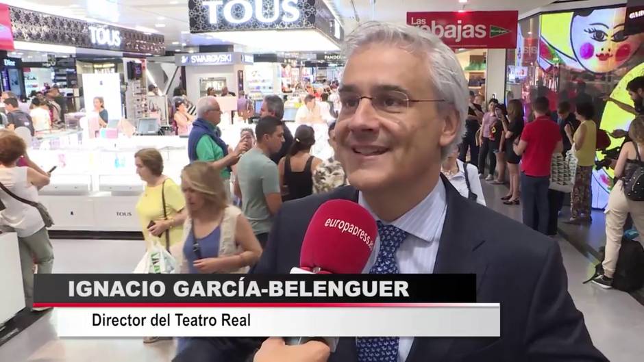 El Teatro Real sorprende con una flashmob como aperitivo de la Semana de la Ópera