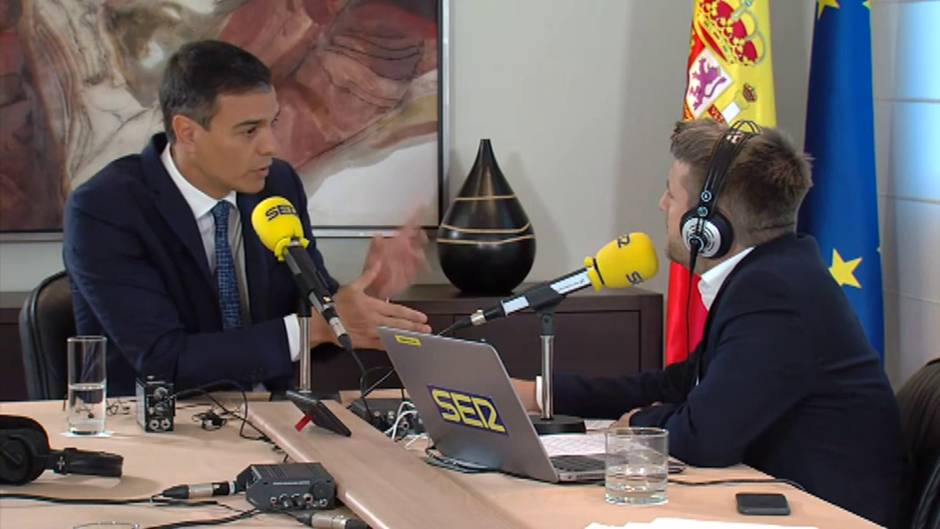 Sánchez acusa a Iglesias de dinamitar el diálogo con la convocatoria de una consulta a su bases