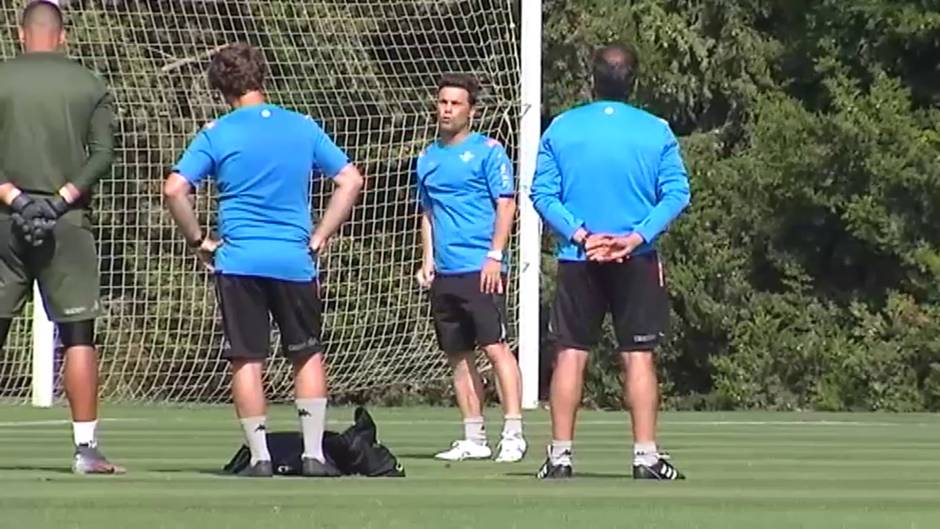 Pinto visita a sus ex compañeros en Montecastillo