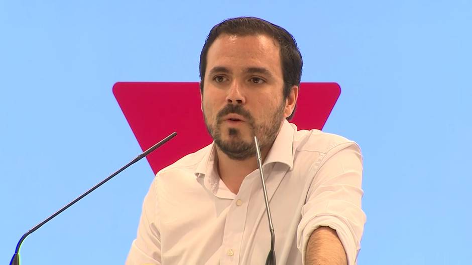 Garzón consultará a bases de IU su posición sobre la investidura