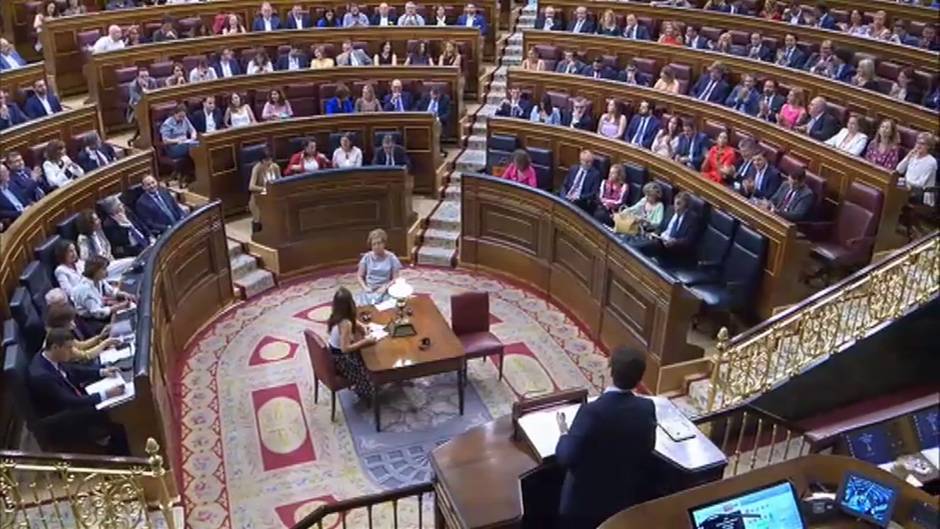 Casado: "Señor Sánchez, dos horas de discurso para no decir nada"