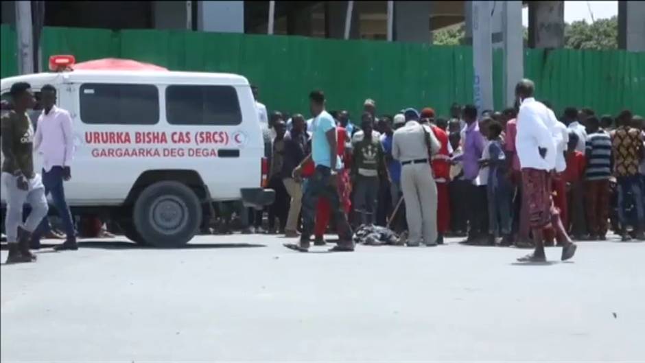 Al menos 17 personas fallecidas en un ataque suicida en Somalia