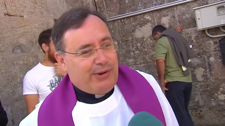 Celebración de la procesión de los ataúdes en Santa Marta de Ribarteme