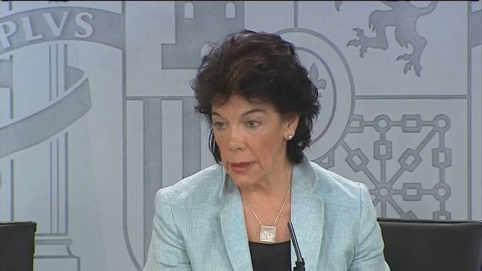 Calviño desarrolla los datos del paro tras el Consejo de Ministros