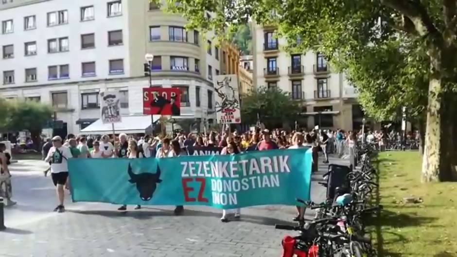 Manifestación antitaurina en San Sebastián