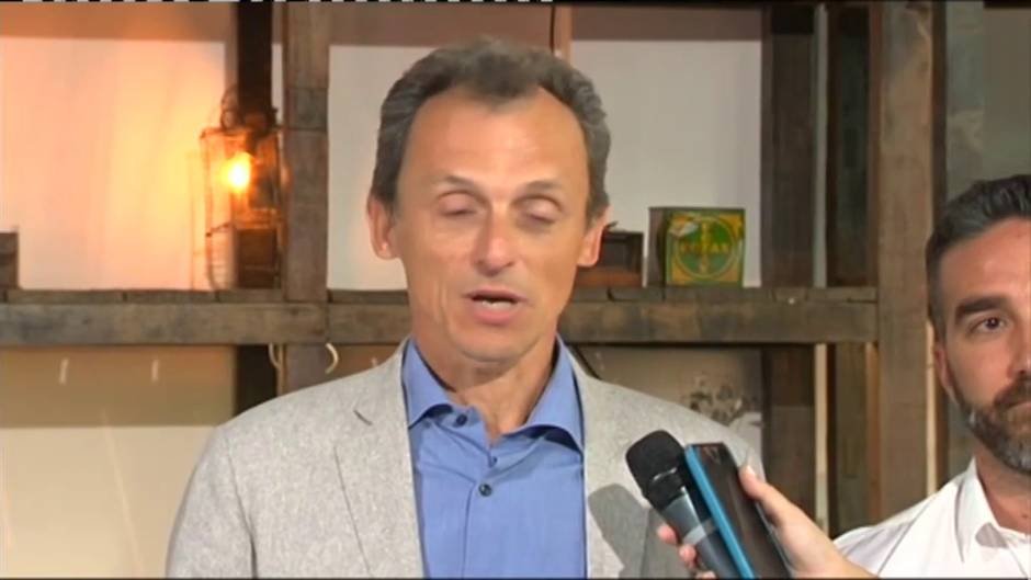 Pedro Sánchez se reúne con representantes de la comunidad científica